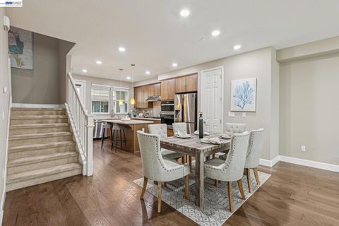 Tiny photo for 4022 4022 Windsor Way Way, Dublin, CA 94568 (MLS # 41126335)