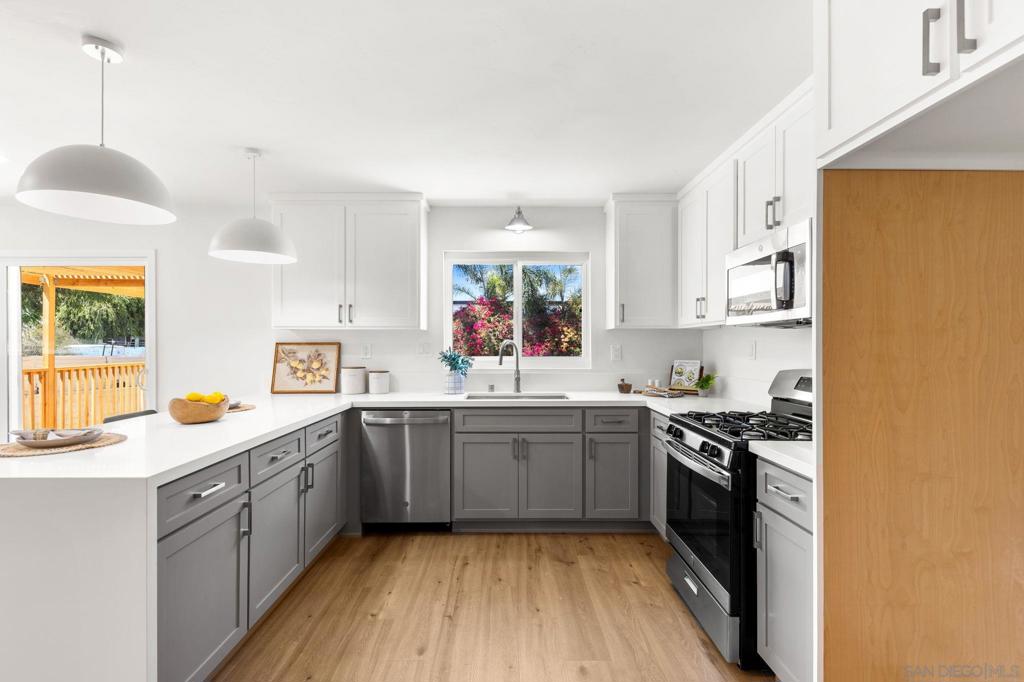 668 Van Houten Ave