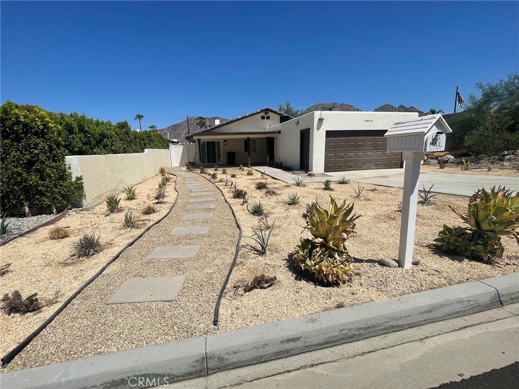 53800 Avenida Montezuma