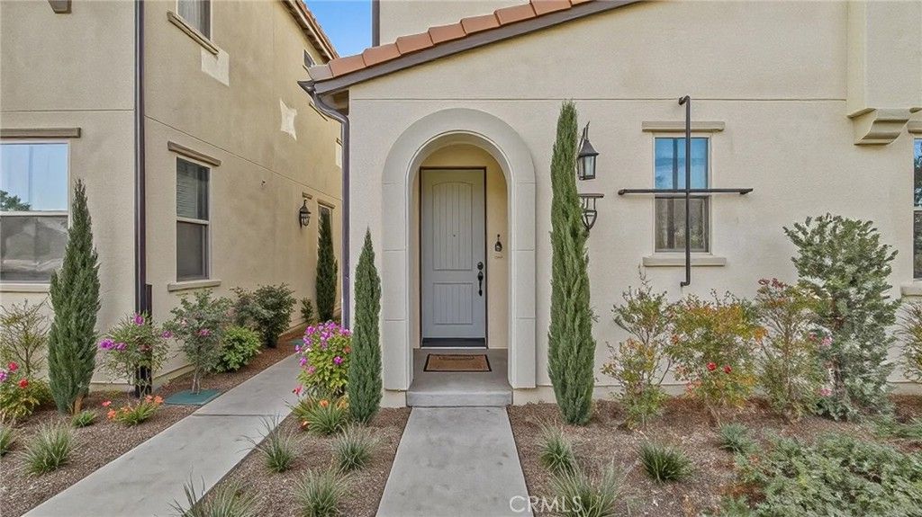 Photo of 16122 Meadowhouse Avenue, Chino, CA 91708 (MLS # PW25221430)
