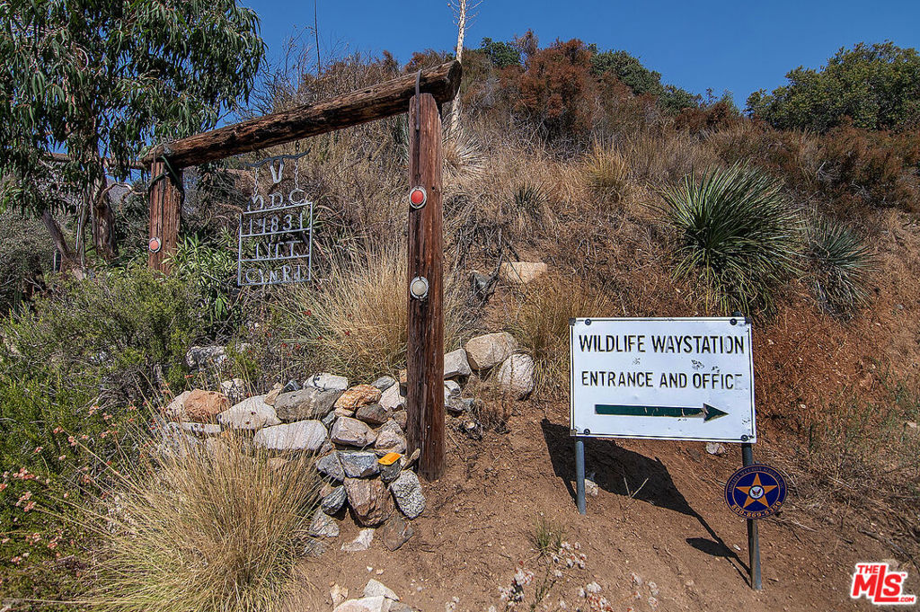 Properties 1 14831 LITTLE TUJUNGA CANYON Road