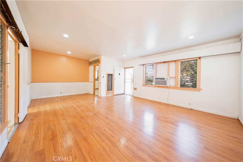 209 W Markland Drive