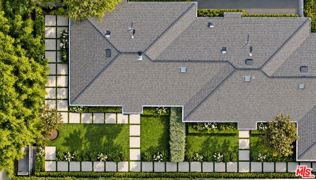 Photo of 1022 Grant Street, Santa Monica, CA 90405 (MLS # 26986431)