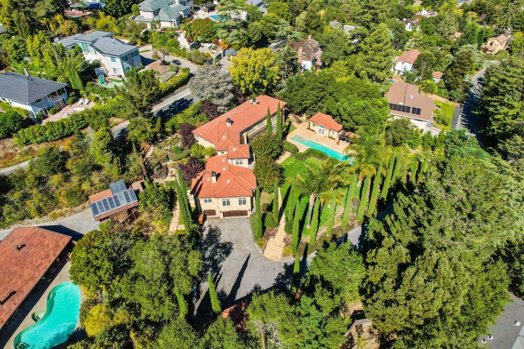1140 Bromfield Road