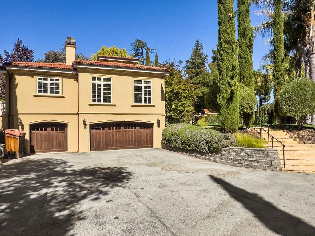 1140 Bromfield Road