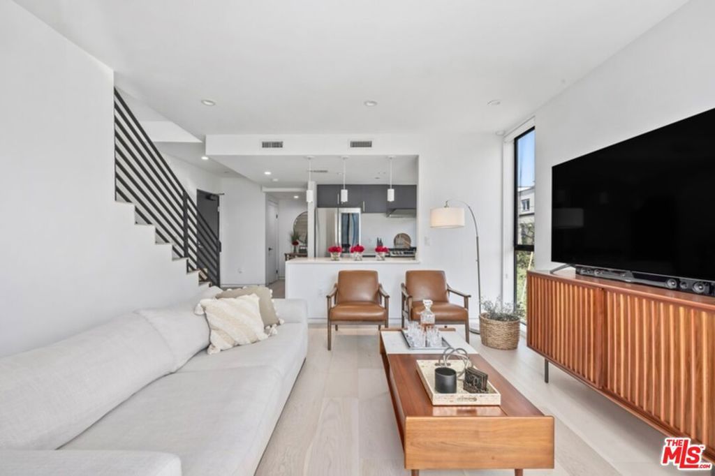 Photo of 1243 N Gower Street, Los Angeles, CA 90038 (MLS # 26666299)