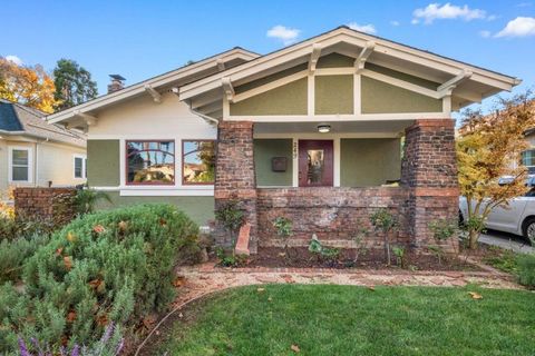 Photo of 249 S 13th Street, San Jose, CA 95112 (MLS # ML82028636)