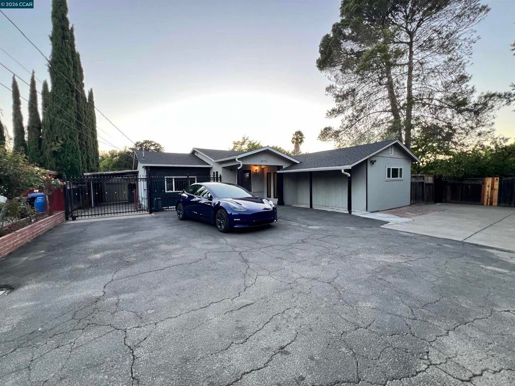 2573 Decca Lane Ln, Walnut Creek CA 94597