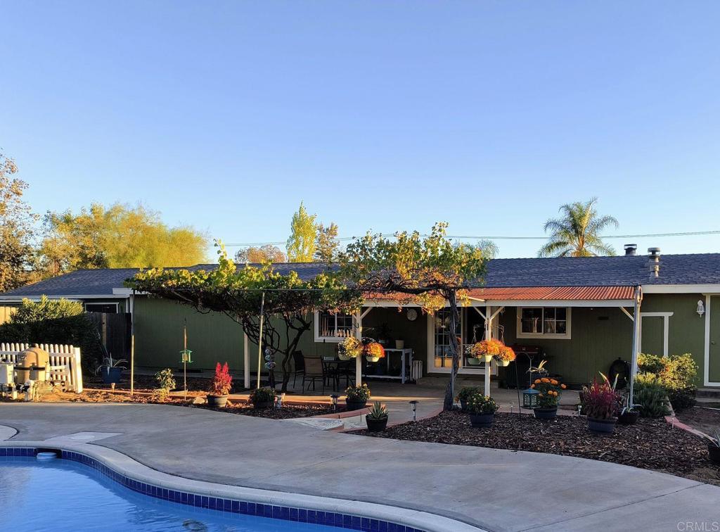 1121 Hanson Lane