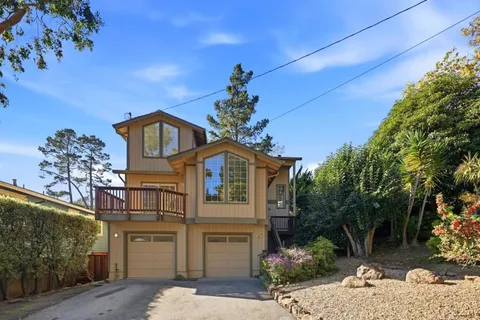 455 Avenue Portola, El Granada, CA 94019 - MLS#: ML82028734