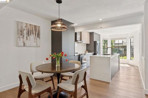 Photo of 1527 Hearst Ave Ave, Berkeley, CA 94703 (MLS # 41132828)
