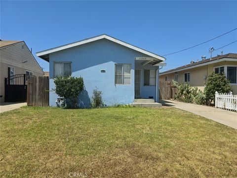 Photo of 11909 Cedar Ave, Hawthorne, CA 90250 (MLS # IG26092098)