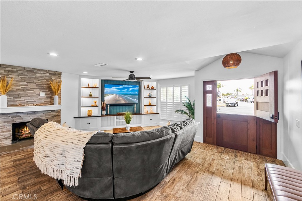 17792 Lewis Lane