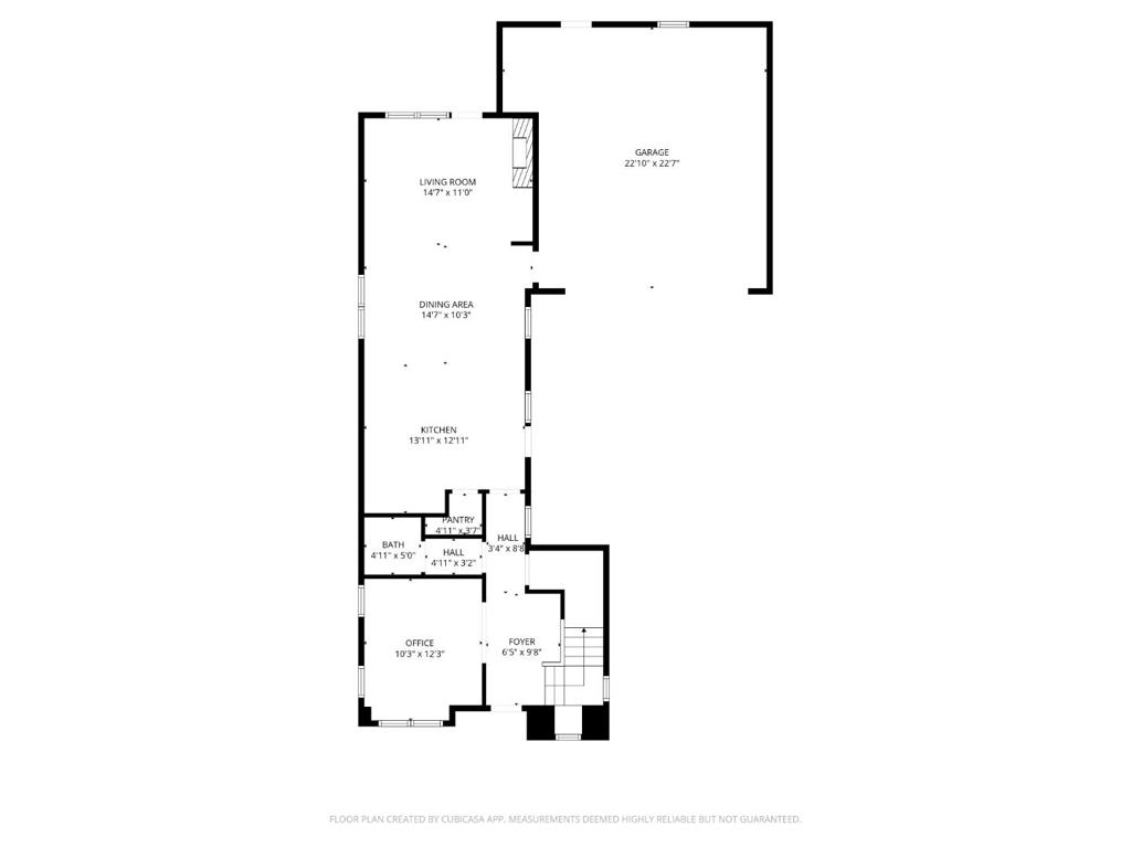 Main image without alt text