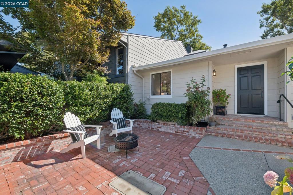 115 Cypress Point Way