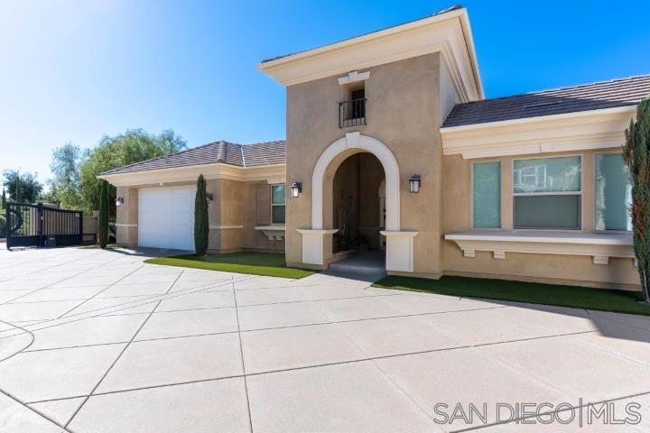 41770 Knoll Vista Lane