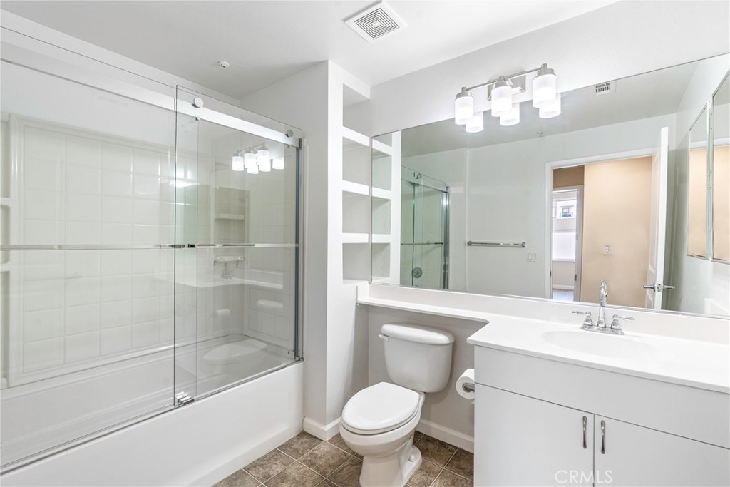 Stadium Lofts - Residential Lease