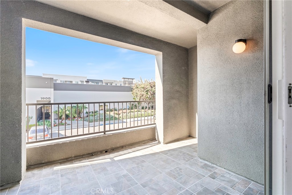 Stadium Lofts - Residential Lease