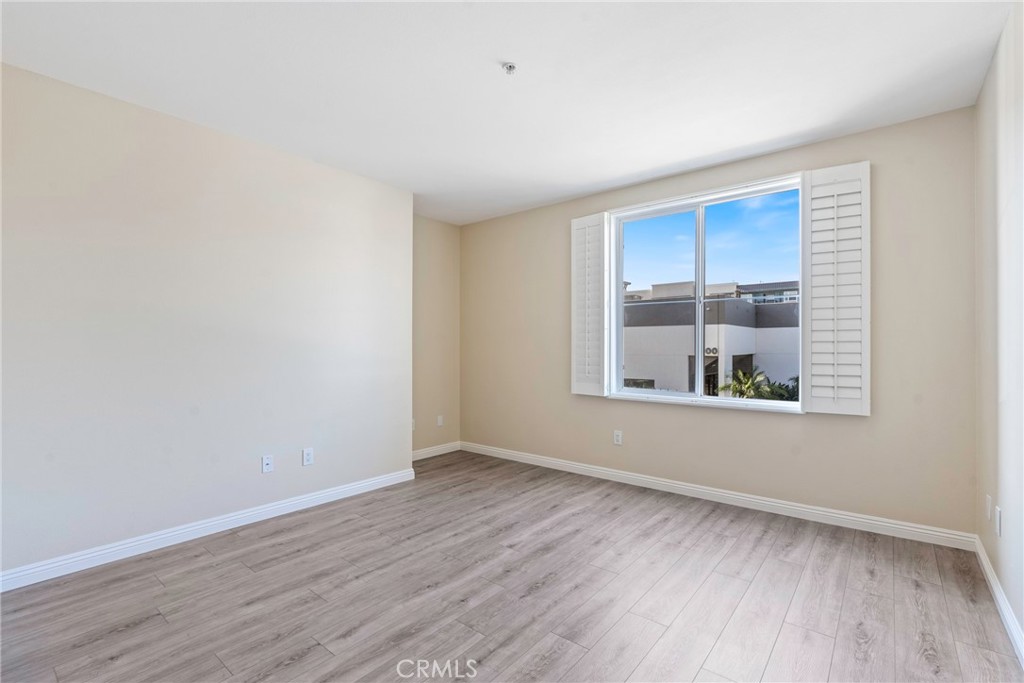 Stadium Lofts - Residential Lease