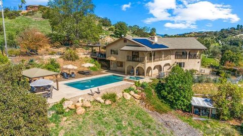 Photo of 11725 Sierra Rojo Rd Rd, Valley Center, CA 92082 (MLS # 260004603SD)