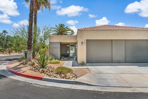 Photo of 1541 Sunflower Court N, Palm Springs, CA 92262 (MLS # 219151234DA)