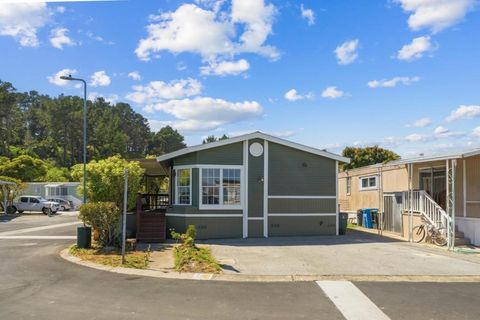 Photo of 140 Barranca Lane, Moss Beach, CA 94038 (MLS # ML82047269)
