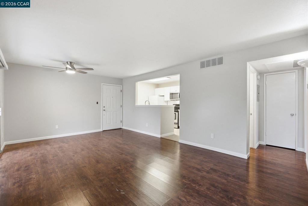 210 Reflections Dr 14
