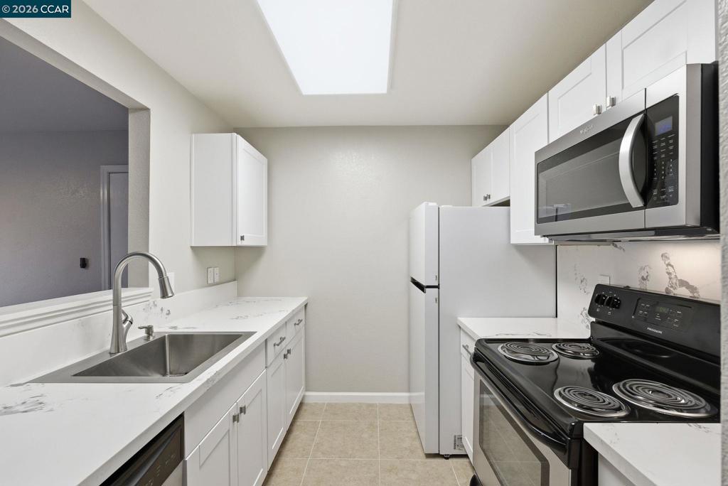 210 Reflections Dr 14