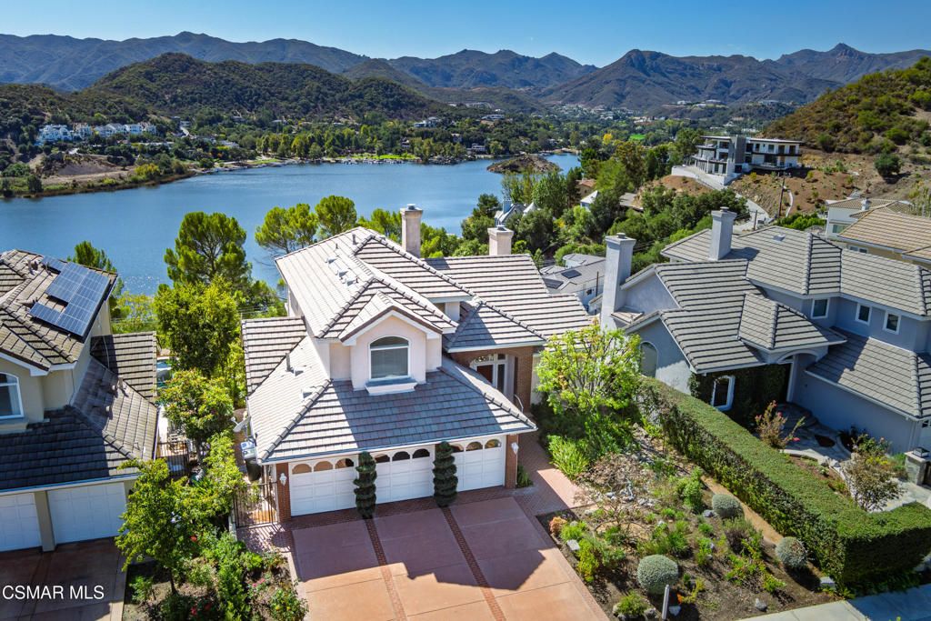 Photo of 590 Cricketfield Ct, Lake Sherwood, CA 91361 (MLS # 225005247)