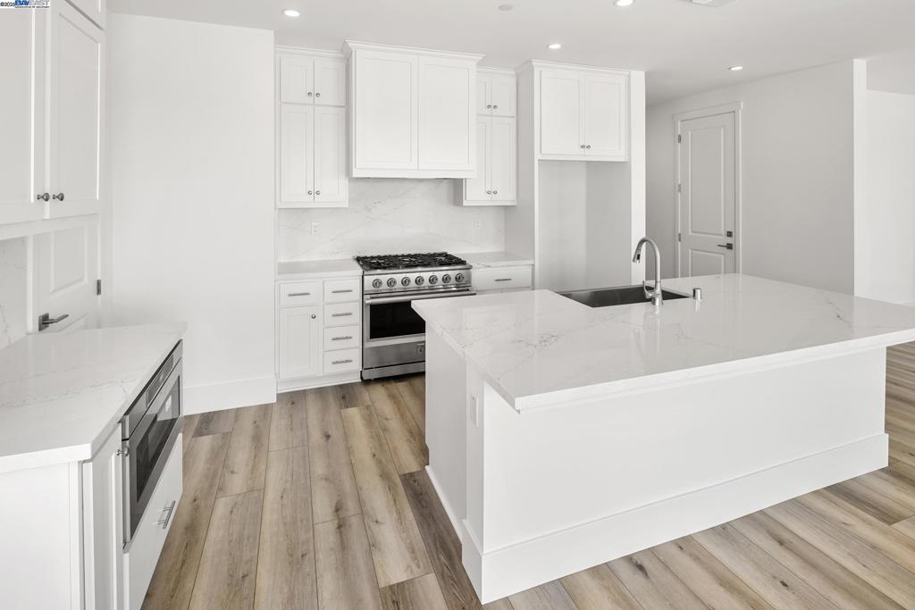 BETHEL ISLAND - Residential