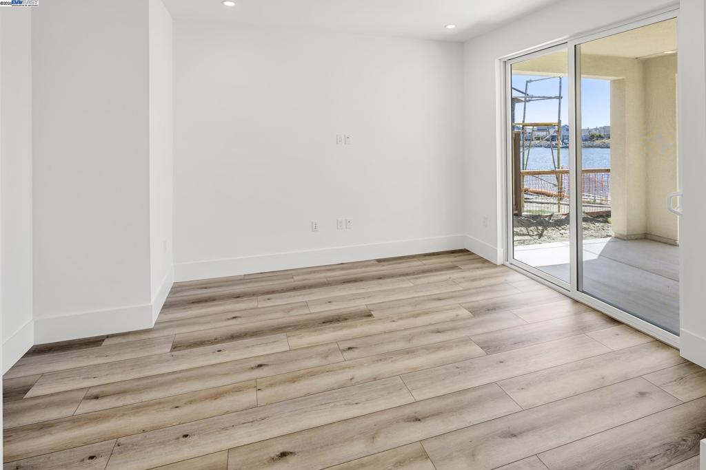 BETHEL ISLAND - Residential