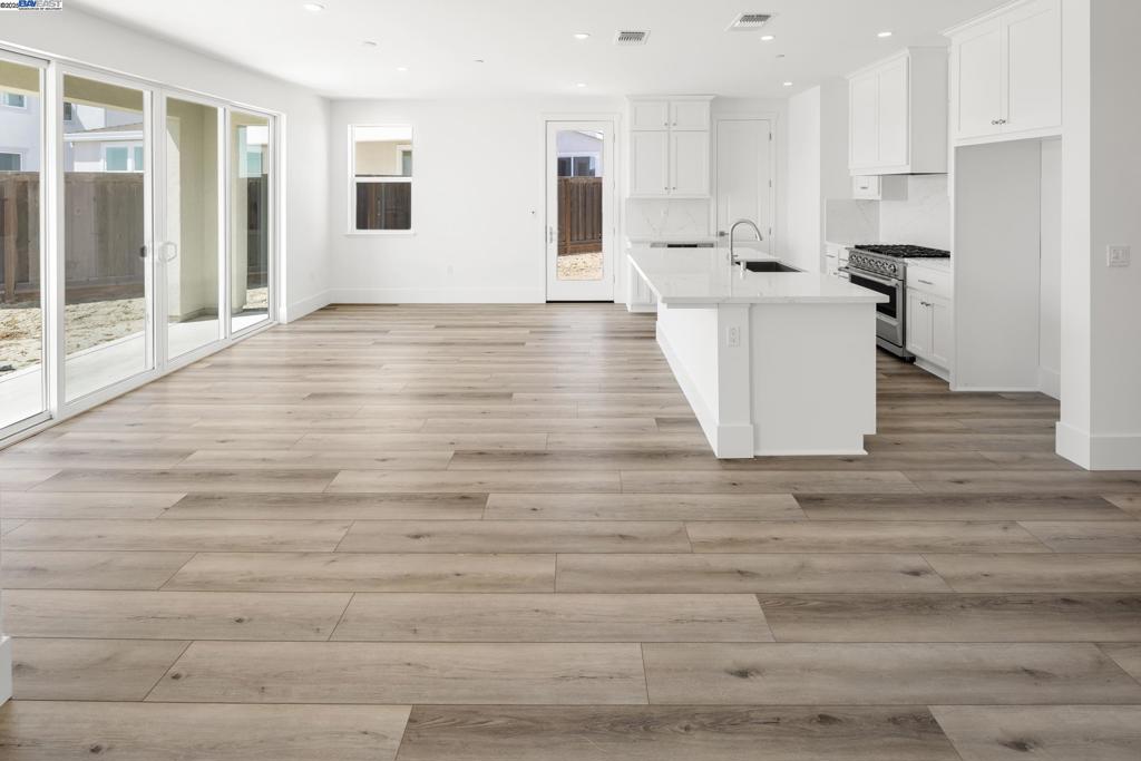 BETHEL ISLAND - Residential
