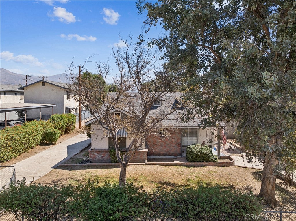 6925 Barton