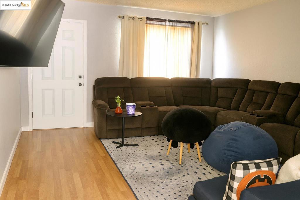 ALMADEN - Residential Income