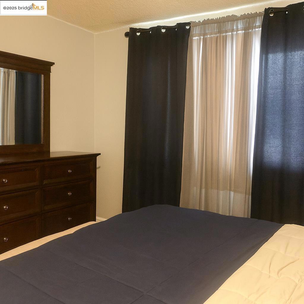 ALMADEN - Residential Income