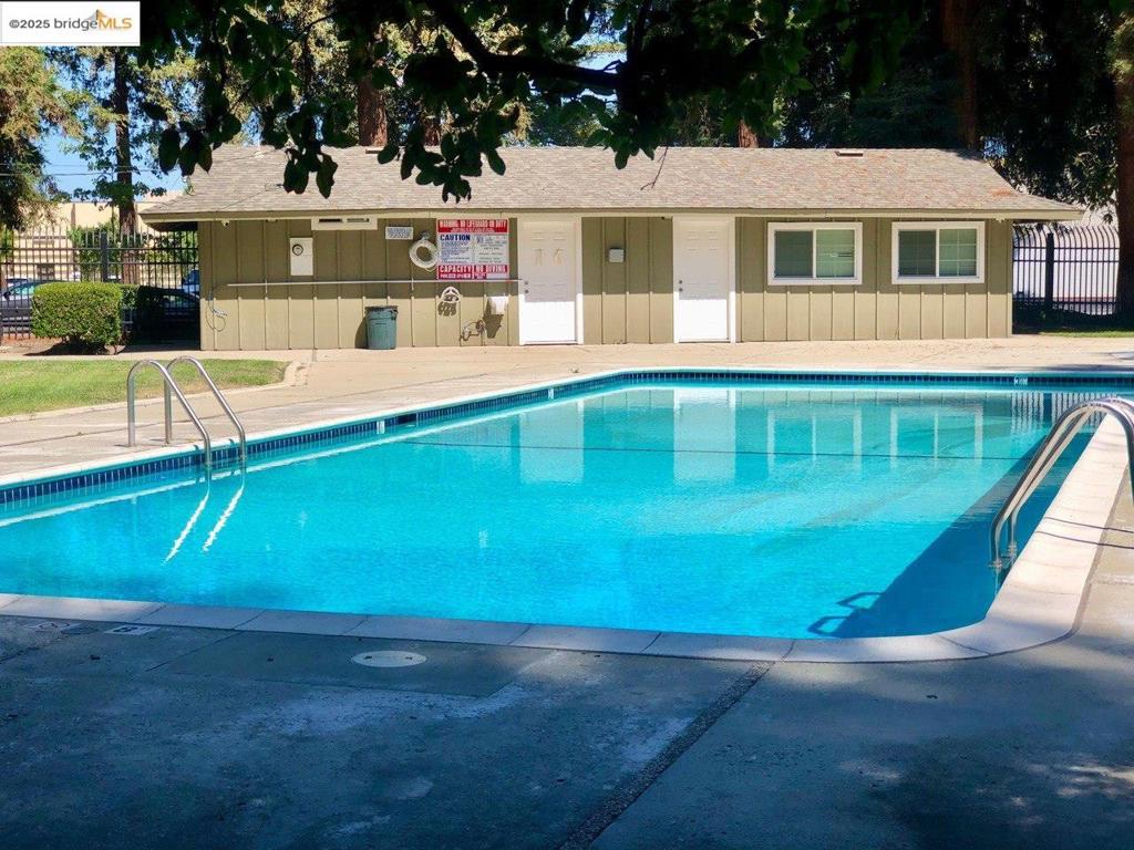 ALMADEN - Residential Income