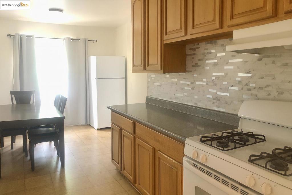 ALMADEN - Residential Income