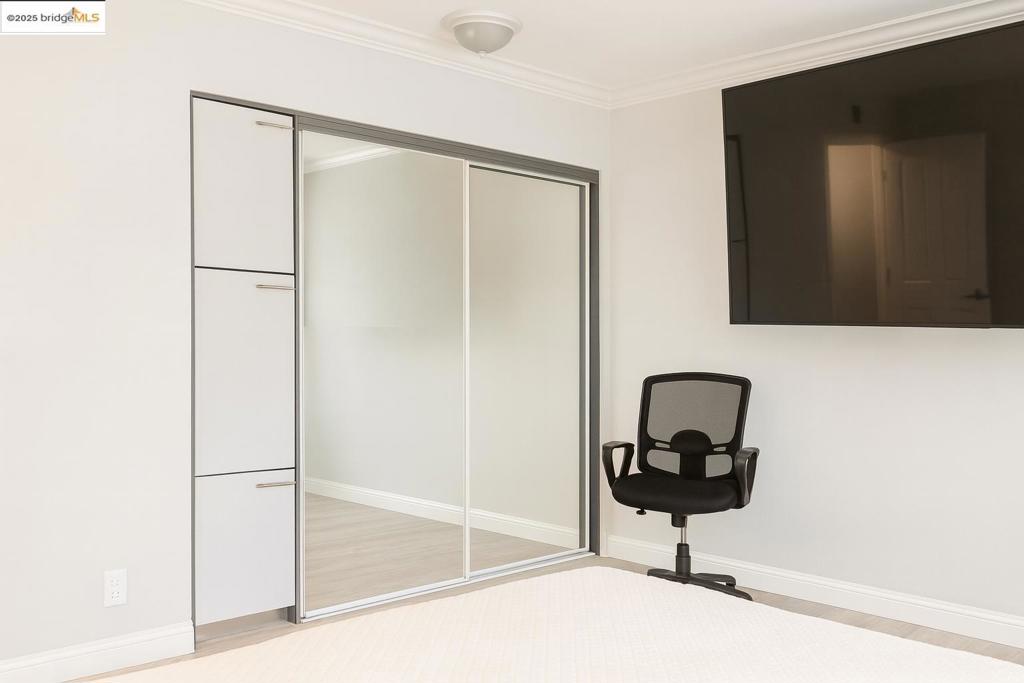 ALMADEN - Residential Income