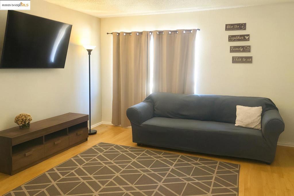 ALMADEN - Residential Income