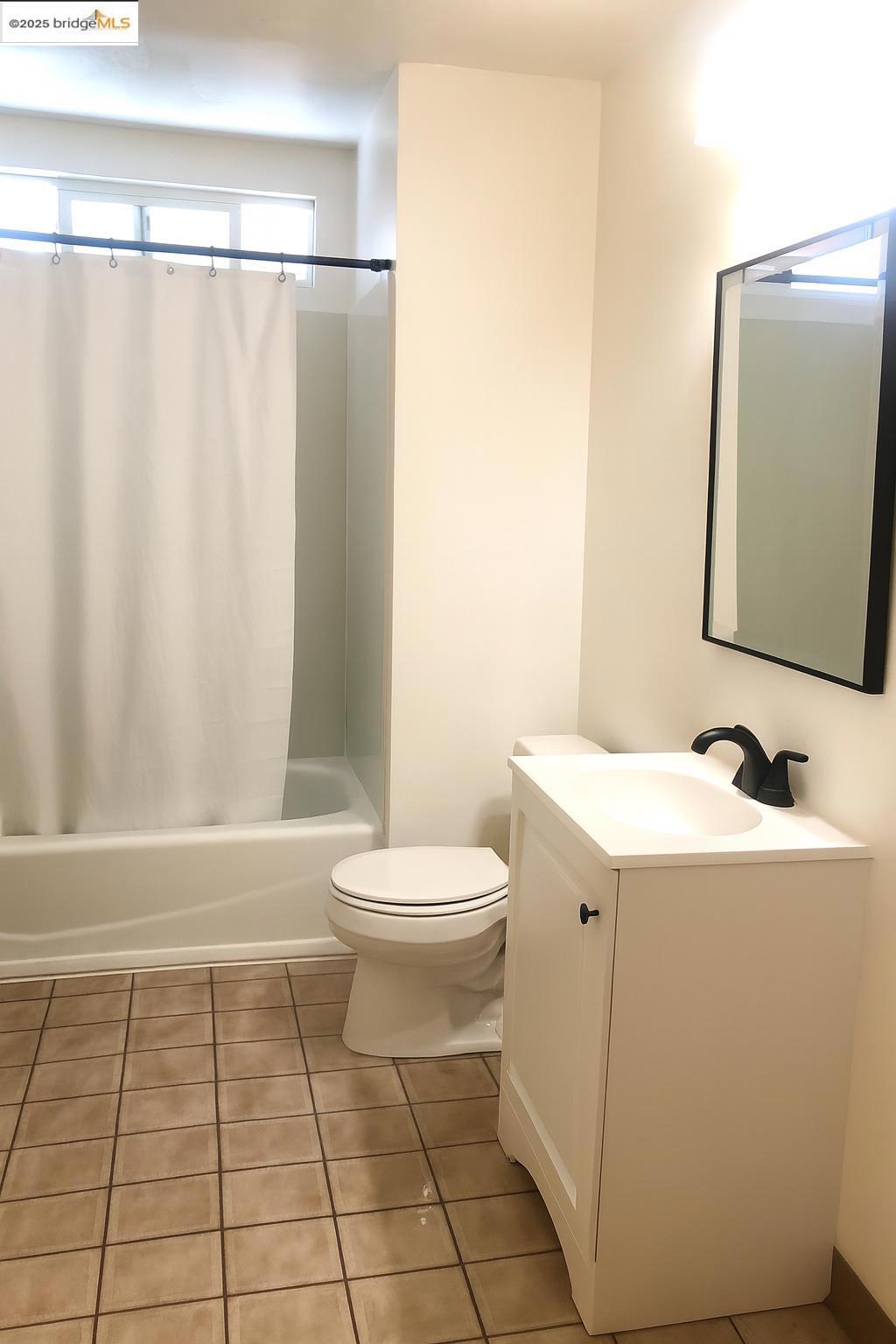 ALMADEN - Residential Income