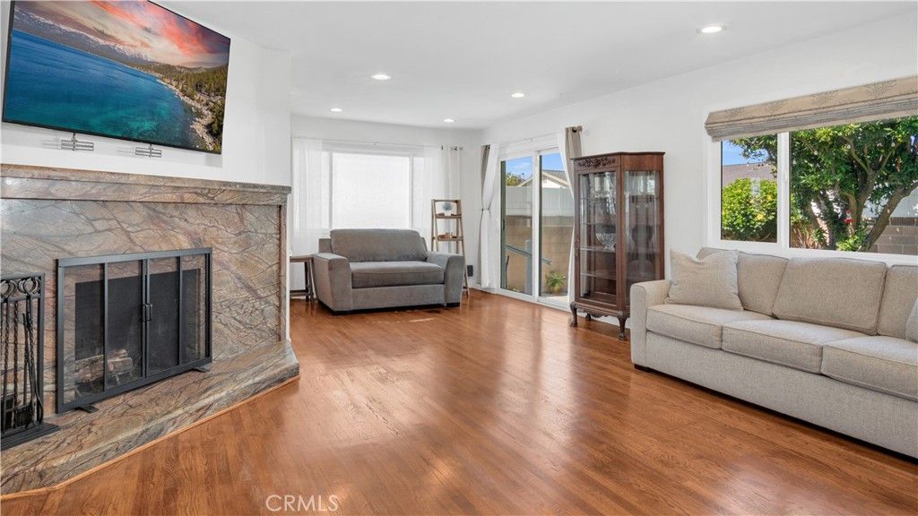 Photo of 5131 Skylark Dr, Huntington Beach, CA 92649 (MLS # SR25242050)