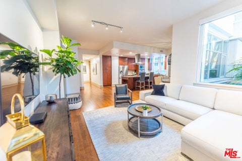 Photo of 10700 Wilshire Boulevard #204, Los Angeles, CA 90024 (MLS # 26851999)