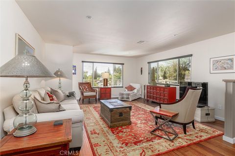Photo of 325 Fairview Lane, Paso Robles, CA 93446 (MLS # NS25180990)