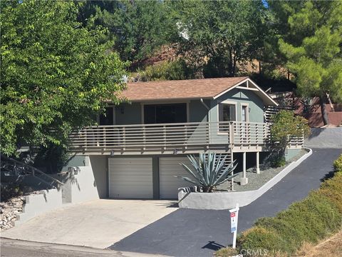 Photo of 325 Fairview Lane, Paso Robles, CA 93446 (MLS # NS25180990) Photo of 325 Fairview Lane, Paso Robles, CA 93446 (MLS # NS25180990)