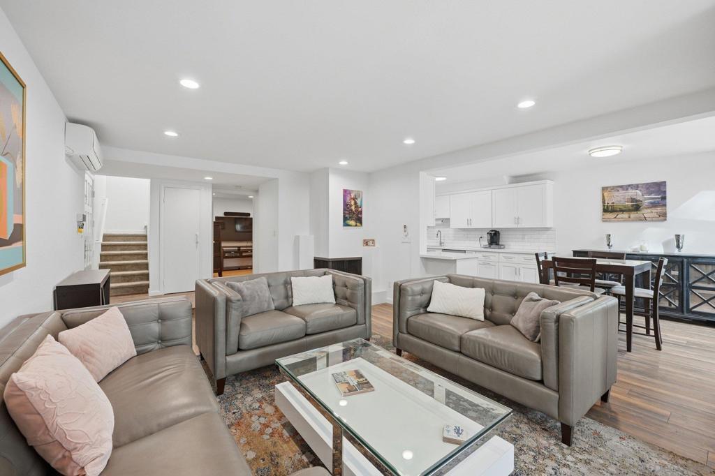 8963 Caminito Fresco