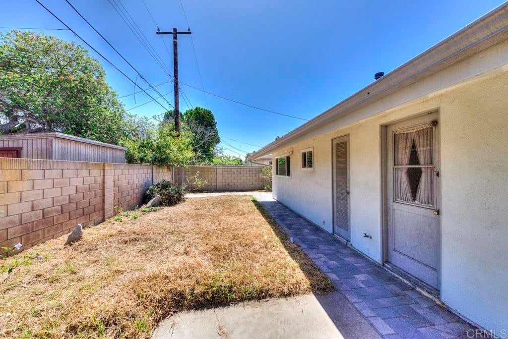 2228 Maple Street, Costa Mesa CA 92627 - Photo 25