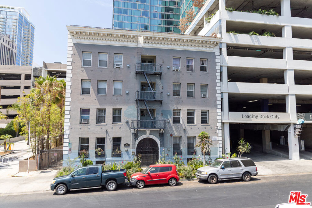 Welcome to your ideal urban retreat at 661 Shatto Pl #100, Los Angeles, CA 90005, nestled in the lively and culturally rich Koreatown neighborhood. This chic studio apartment boasts a newly updated kitchen with modern cabinets, sleek countertops, and a dependable stove, perfect for crafting your culinary creations. The polished hardwood floors bring warmth and sophistication to the open living space, complemented by a refreshed bathroom that provides a clean, contemporary feel. Situated in the heart of Koreatown, this prime location places you at the epicenter of Los Angeles' vibrant urban scene. Immerse yourself in the neighborhood's renowned dining options, from sizzling Korean BBQ to trendy cafes and global cuisine, all conveniently nearby. Enjoy easy access to bustling shopping districts, entertainment venues, and cultural landmarks, with nearby parks and green spaces offering a refreshing escape. With excellent public transit options, including metro lines and bus routes, and quick connections to downtown LA and beyond, this studio is perfectly positioned for those seeking convenience and excitement. Don't miss the chance to make this stylish, well-located apartment your new homeschedule a tour today!