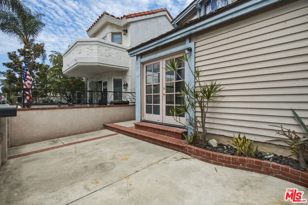 417 8th Street, Huntington Beach CA 92648 - Photo 6
