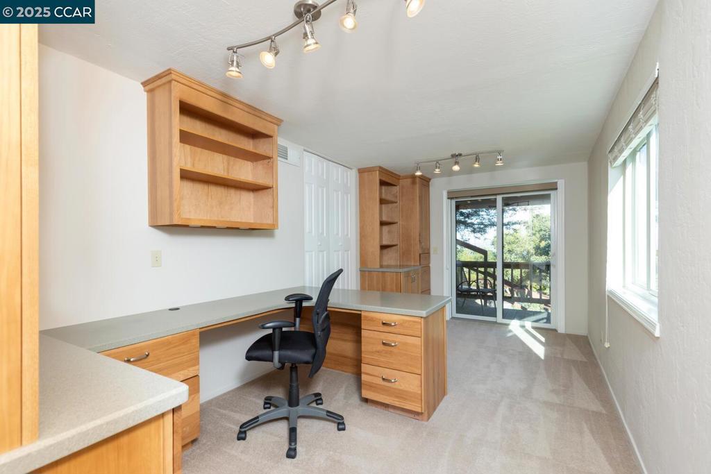 PILL HILL - Residential