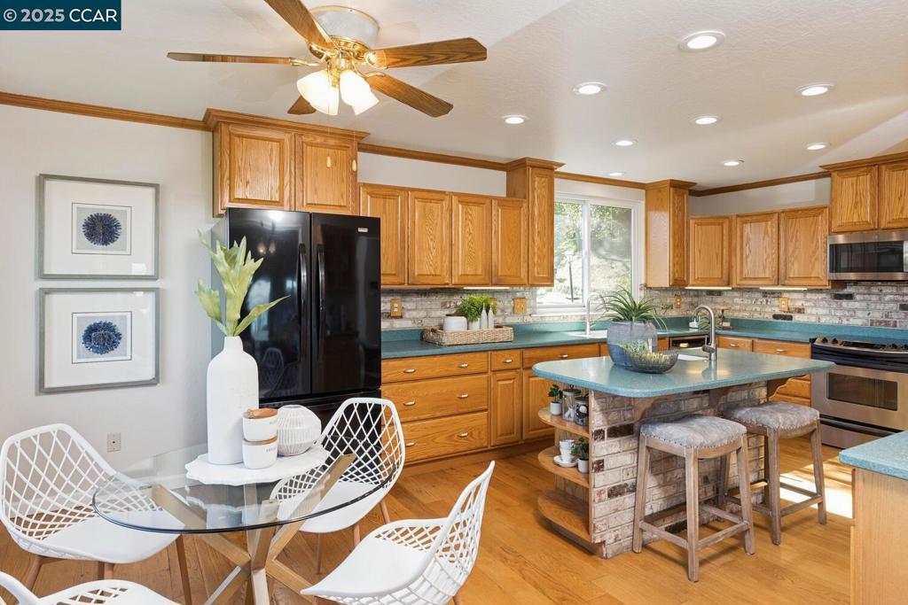 PILL HILL - Residential